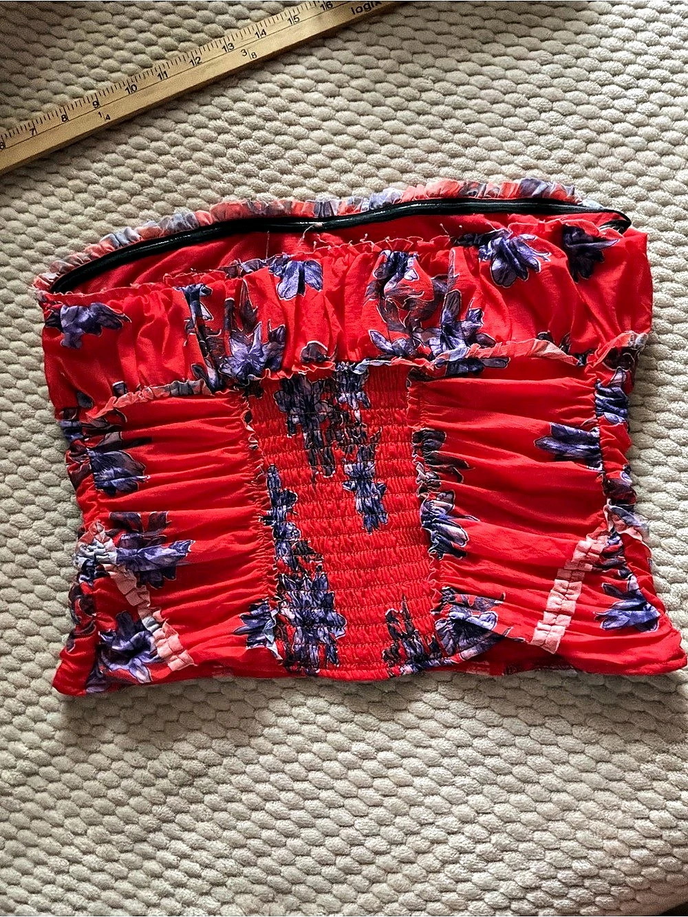 Diane von Furstenberg ruched bandeau top Floral Ruched Crop Top Size Small - Picture 2 of 6